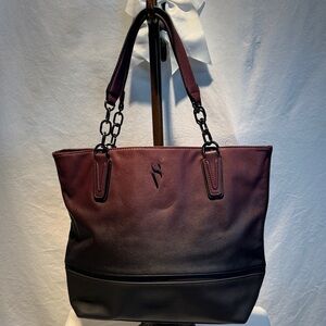 Simply Vera Vera Wang Burgundy and Black Shoulder Bag
